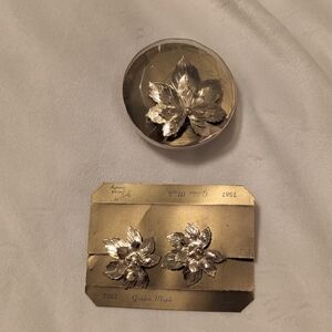 Vintage 1960s Sarah Coventry Golden Maple Demi Parure With Original Packaging.